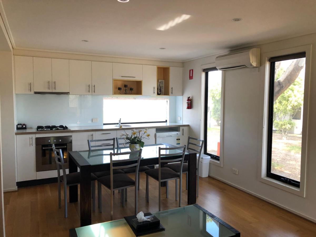 Koonwarra Holiday Park Lakes Entrance Extérieur photo