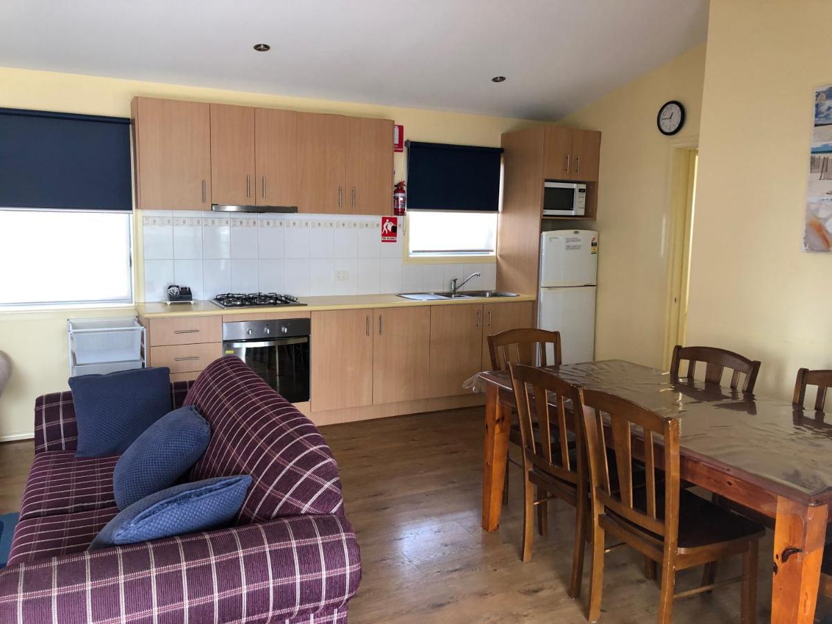 Koonwarra Holiday Park Lakes Entrance Extérieur photo